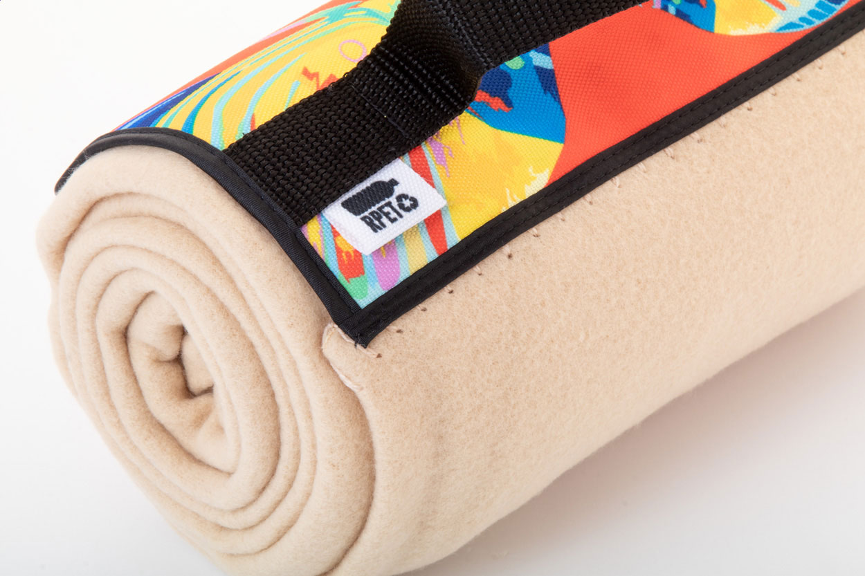 custom RPET polar blanket - Image 5