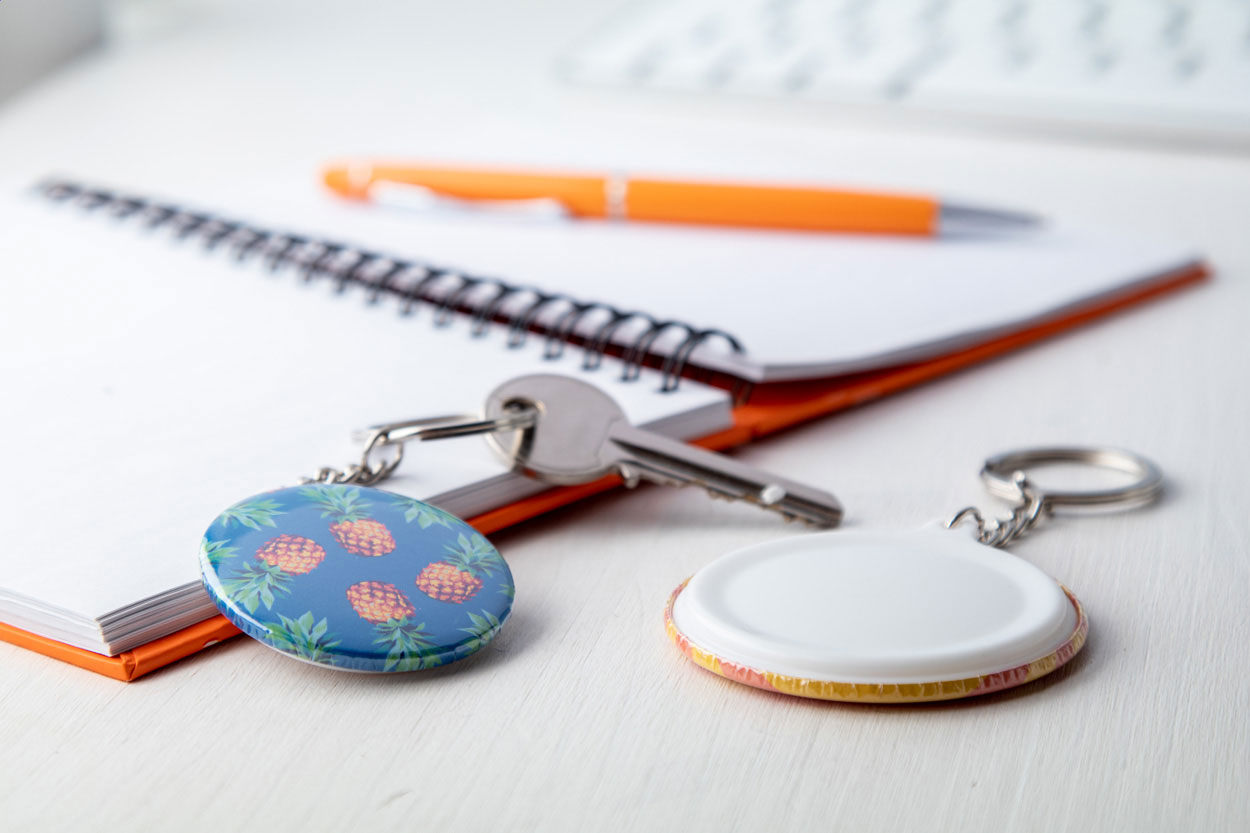 pin button keyring - Image 6